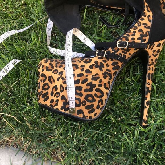 Tan Leopard Print Stiletto High Heels. 3 Straps , Platform. - Picture 4 of 6